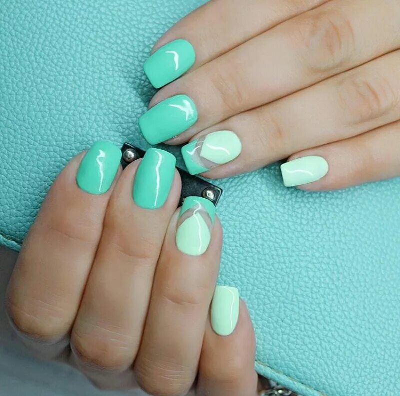 мятный маникюр с дизайном. ногти мятного цвета дизайн. мятный матовый маникюр. маникюр мятного цвета. маникюр тиффани 2022.