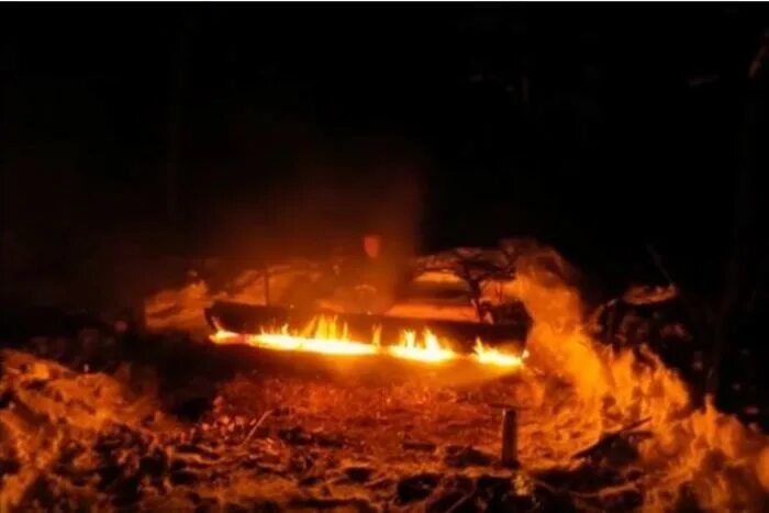 Огонь фото. Разгорающийся костер. Костер эстетика. Пожар бесплатные картинки. Костер длительного горения.