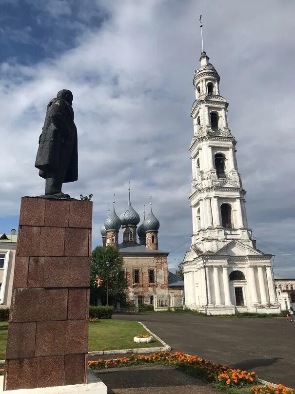 Юрьевец область. Юрьевец ивановской обл. юрьевец колокольня. колокольня в юрьевце ивановской области. юрьевец ивановская область достопримечательности.