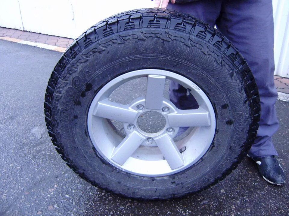 215/80 R15 на ниву. Резина 215 80 r15 на ниву Шевроле. 195/80 R15 на ниву. 195/80 R15. Купить колеса 215 70