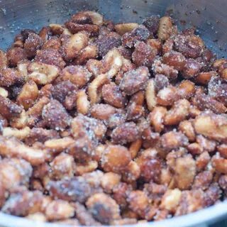 Можно сушить орехи в духовке