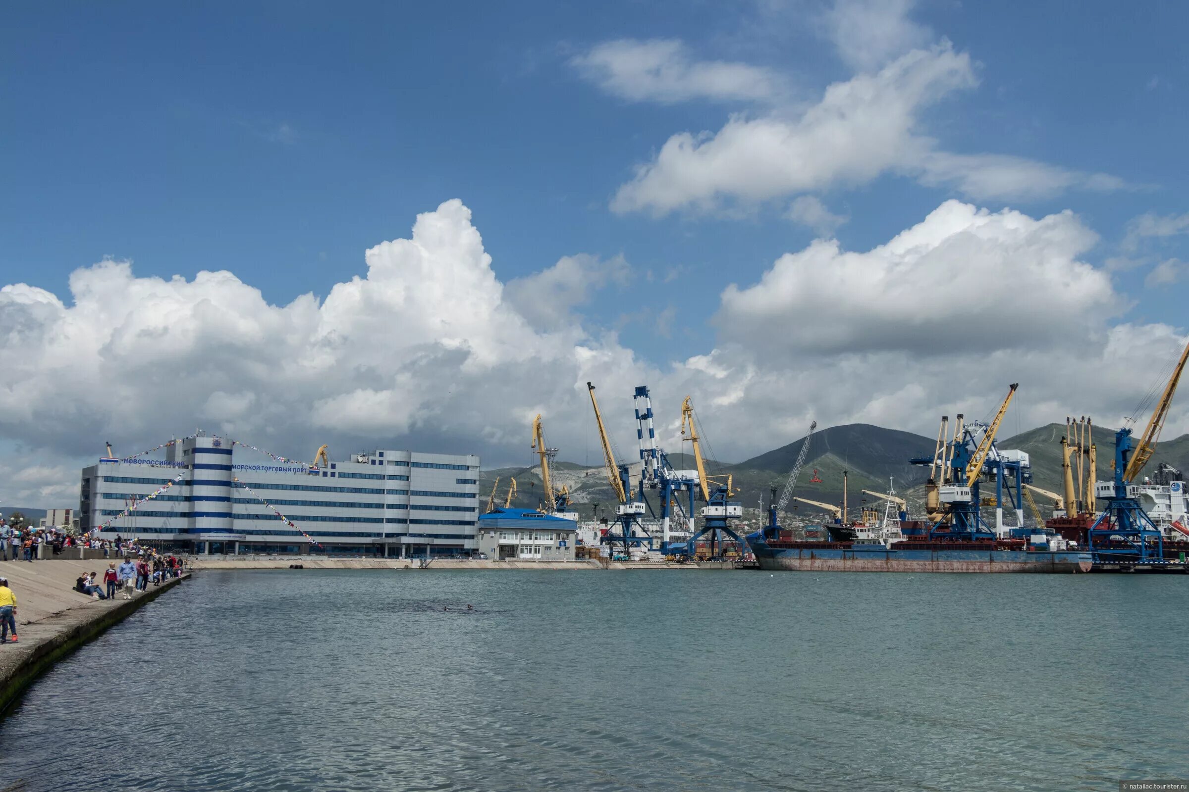 Порт новороссийск в санкт петербурге. Порт новороссийск в санкт петербурге. Новороссийск город порт. Порт новороссийск. Новороссийский морской торговый порт, новороссийск.