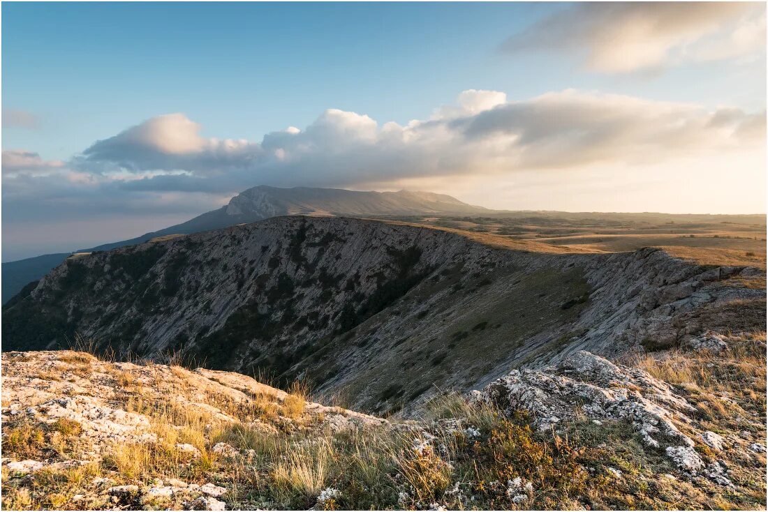 Чатыр даг. Плато чатыр даг. Горы симферопольского района чатыр даг. Крымские горы чатырдаг. Крымские горы чатырдаг.