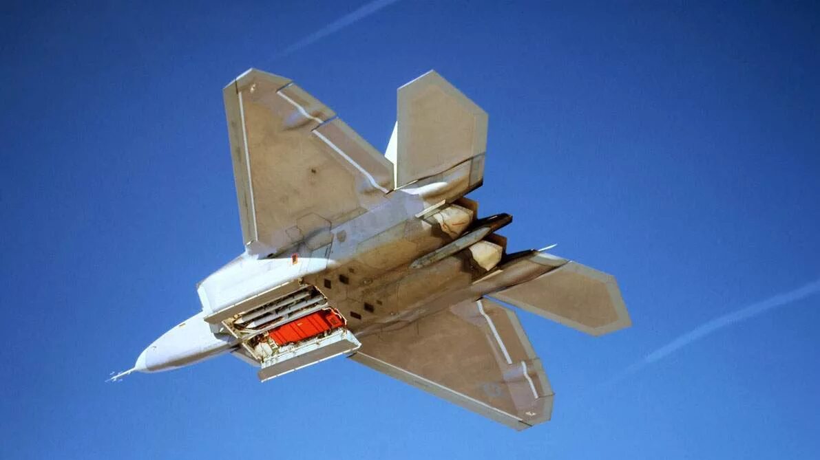 F s 22. Самолет f-22a "Raptor". F22 Raptor ракеты. F 22 вооружение. Истребитель f-22.