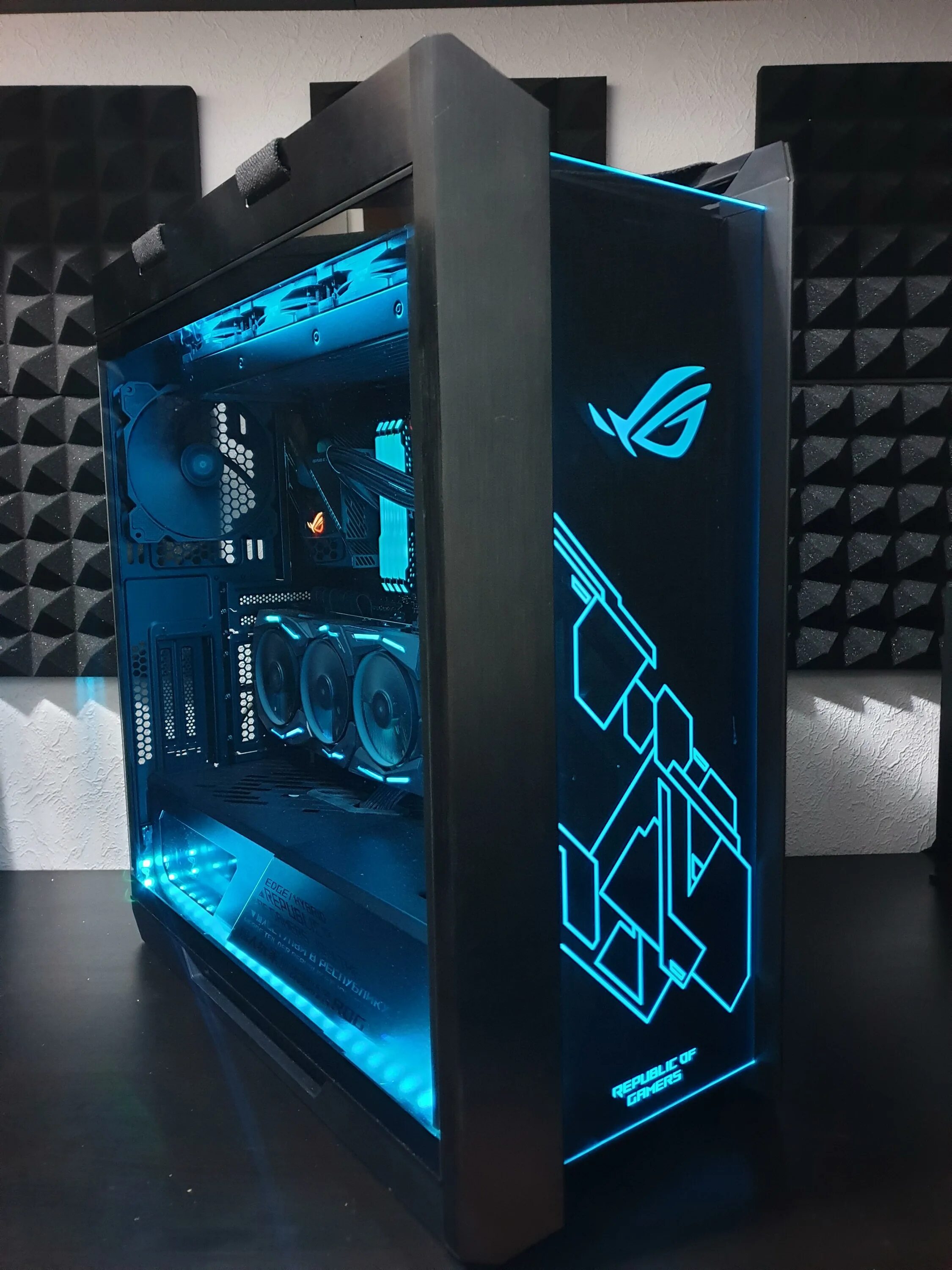 Корпус asus rog strix. Корпус asus rog helios. asus rog strix helios. корпус asus rog strix helios gx601. asus rog helios white.