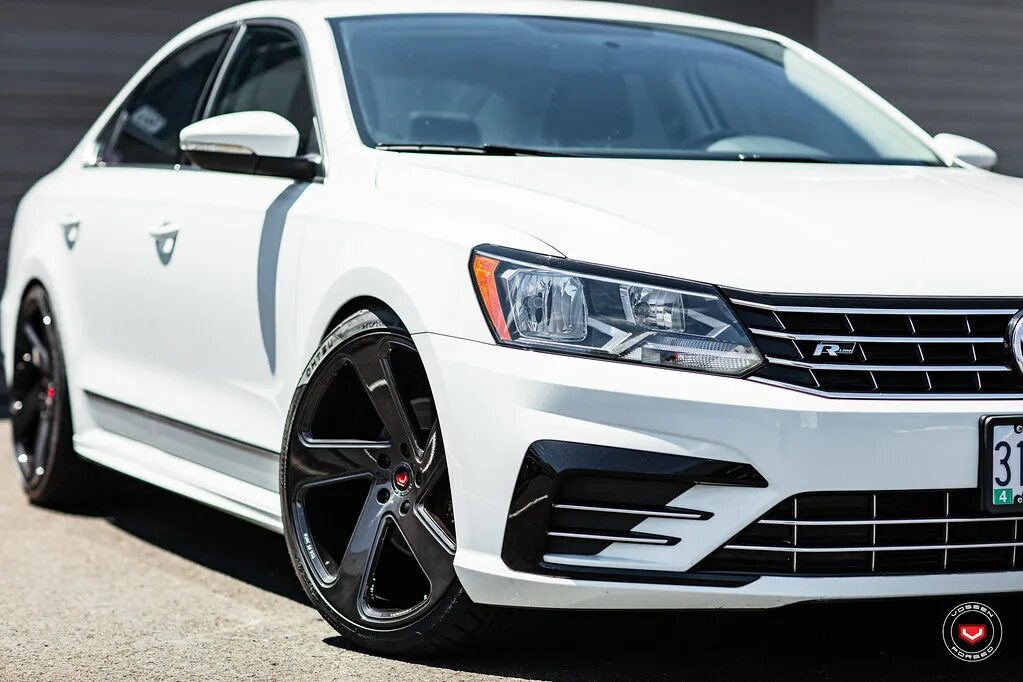 Passat b7 r line. Пассат б7 обвес р лайн. passat b7 обвес. volkswagen passat b7 в обвесе r-line.