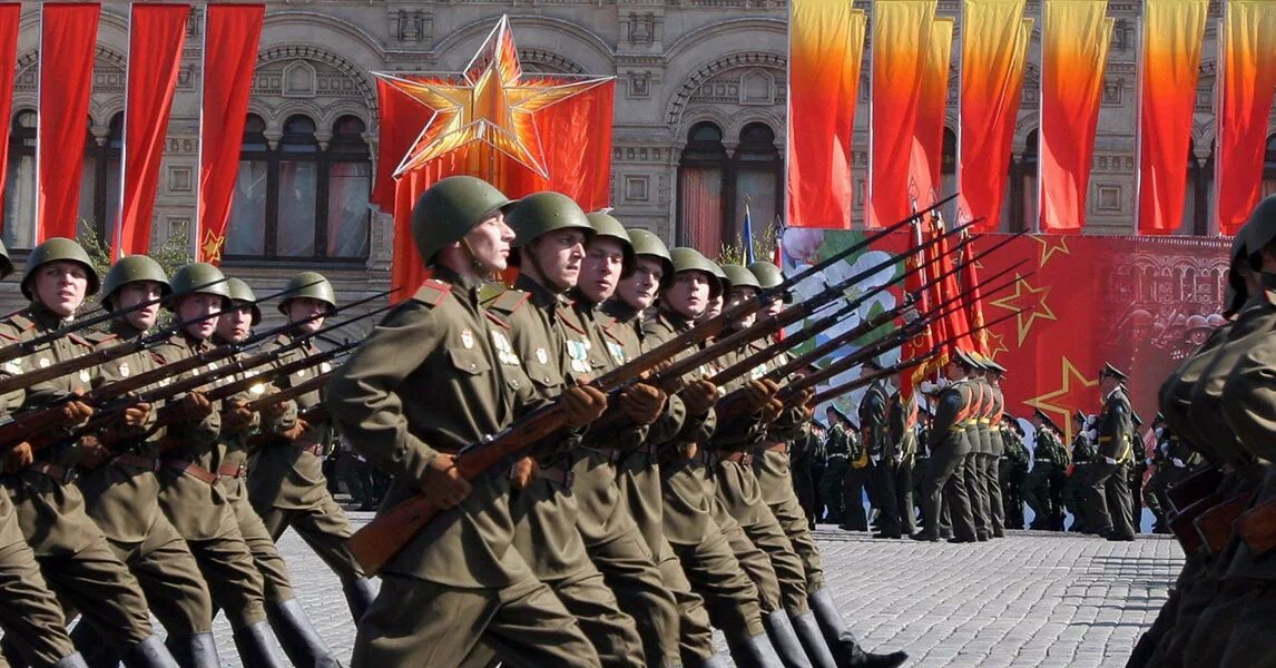 парад солдат 23 февраля. парад победы 2020 в москве красная площадь. российские победы в войнах. парад военной техники на красной площади на день победы. парад победы 2022 в москве.