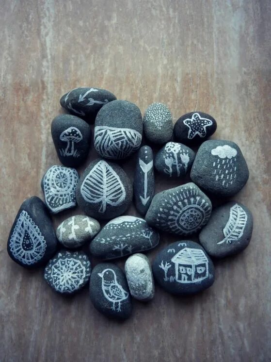 Witch stones. Каменные руны. Руны на камнях. Руны на камушках. Камушки с рунами.