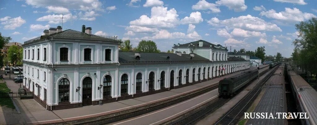 Вокзал города пскова. Вокзал города пскова. Гостиницы в городе псков железнодорожном вокзале. Жд станция остров псковская область. Жд станция псков.