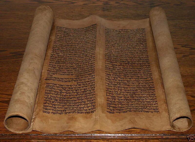 Древняя Греция папирусный свиток. Пергаментные рукописи древняя Греция. Пергамент в древности. Древние свитки. Растение на котором писали первые книги