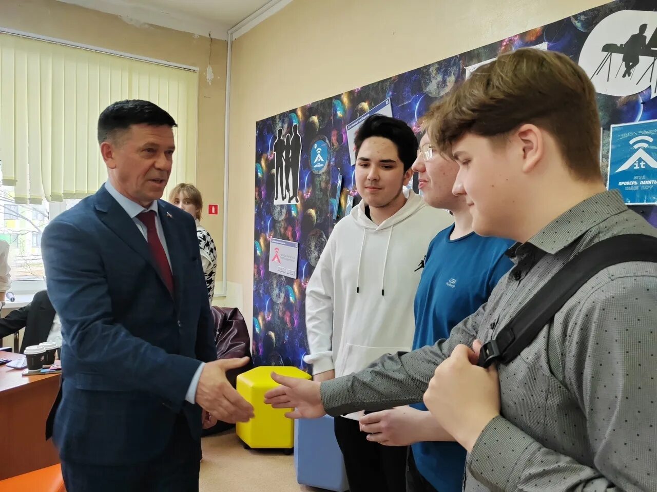 березники открытие школы 22. чижик чусовой. открытие березники. город березники березниковская 82. новая школа березники.