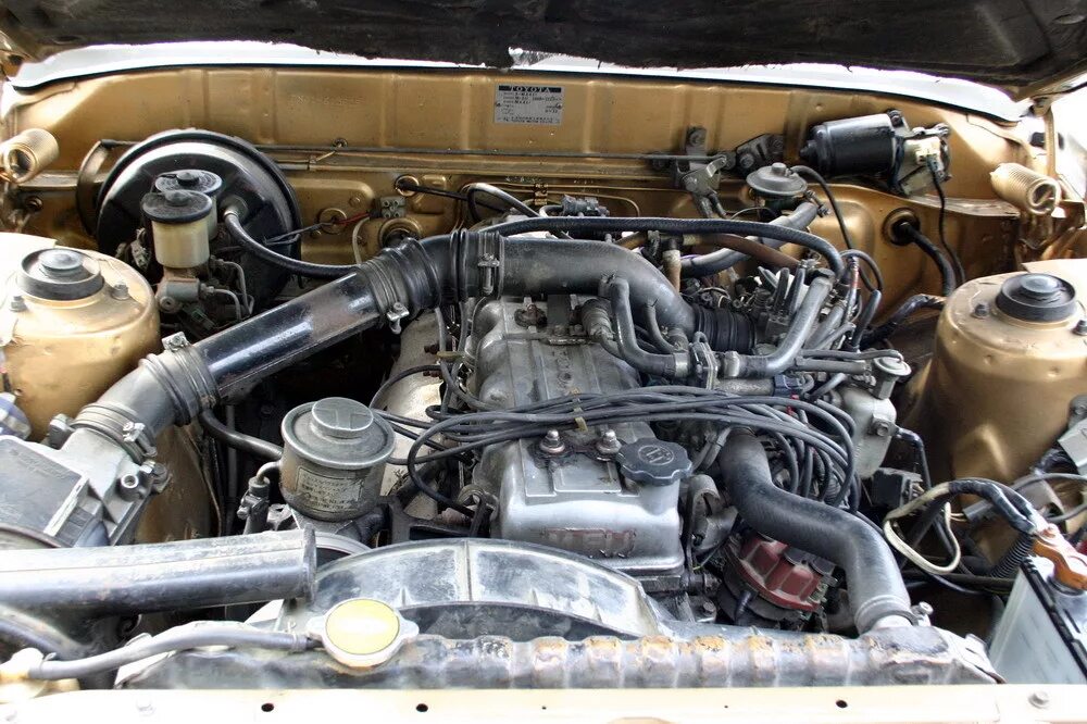 Crown 170 1jz-gte. Toyota crown 2019 двигатель. Моторный отсек crown majesta 186. Моторы toyota crown s120. Тойота mark 2 x30 x40.