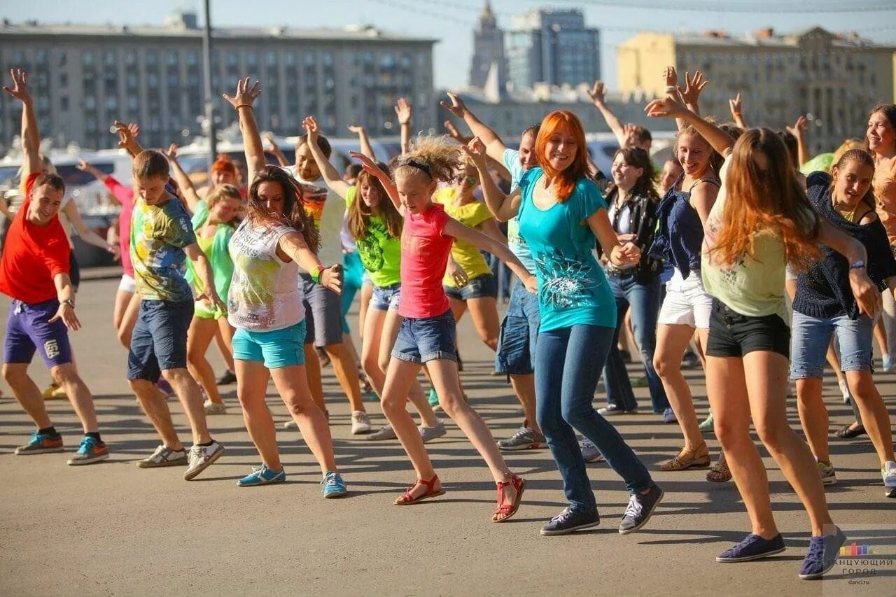 Флешмобы для лагеря современные
