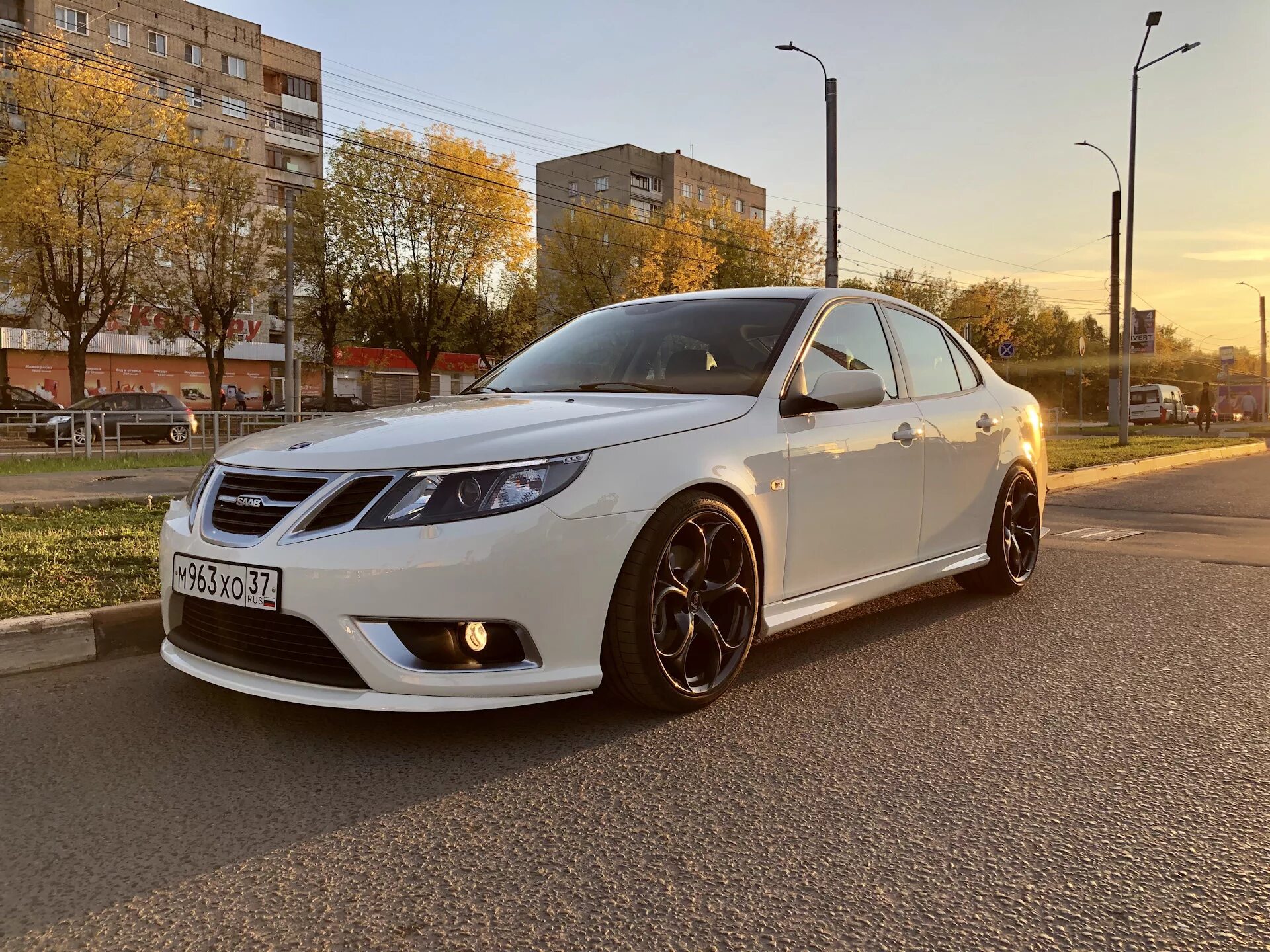 9 003. Диски Saab 9-3. Saab 9-3. Сааб 9-3 на 19 дисках. Saab 9-3 r19.