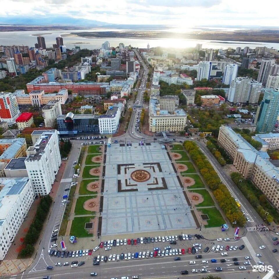 Площадь хабаровска. Площадь ленина хабаровск. центральная площадь хабаровска. хабаровскплощедь ленина. в г.хабаровске центр площадь.