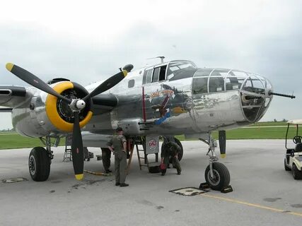 Бомбардировщиков b 25