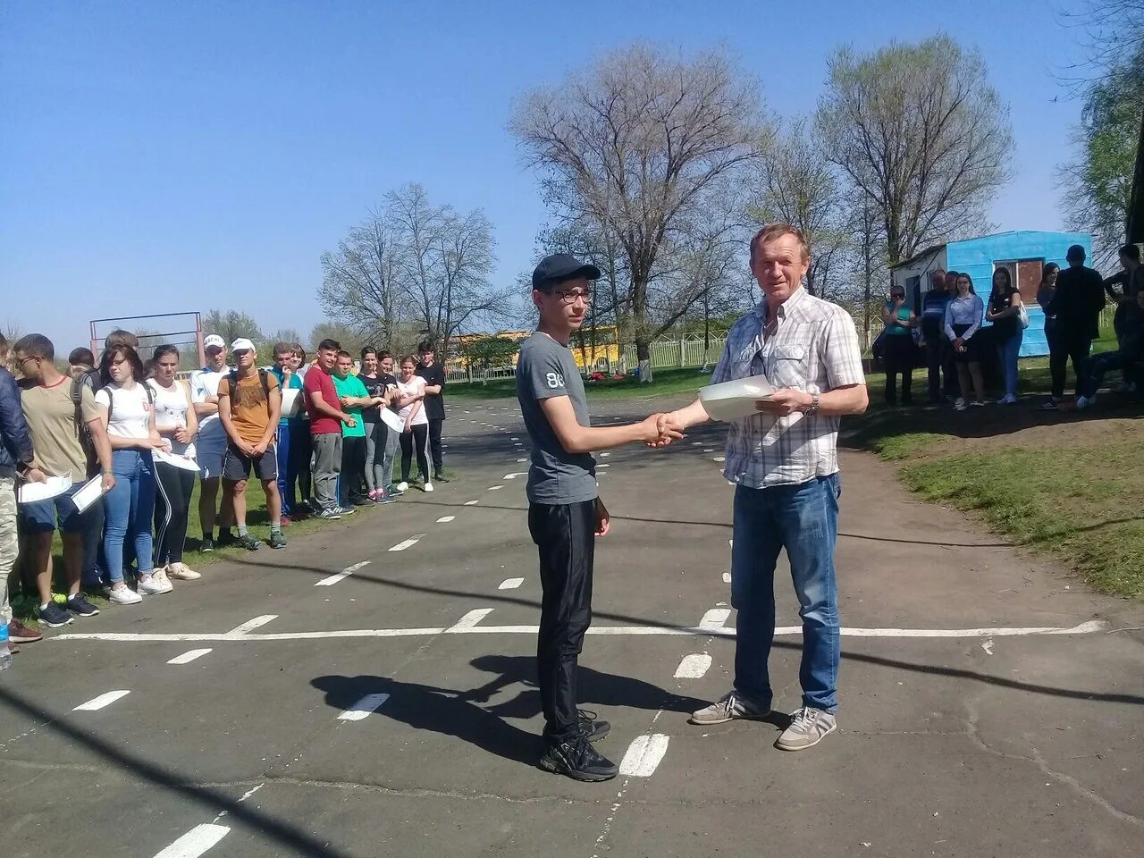 Погода в родничках волгоградской области нехаевского. Роднички Нехаевский район Волгоградской области. Упорниковская СШ Нехаевского района Волгоградской. Школа Волгоградская область ст Упорниковская Нехаевский район. Нехаевская средняя школа Нехаевского района Волгоградской области.