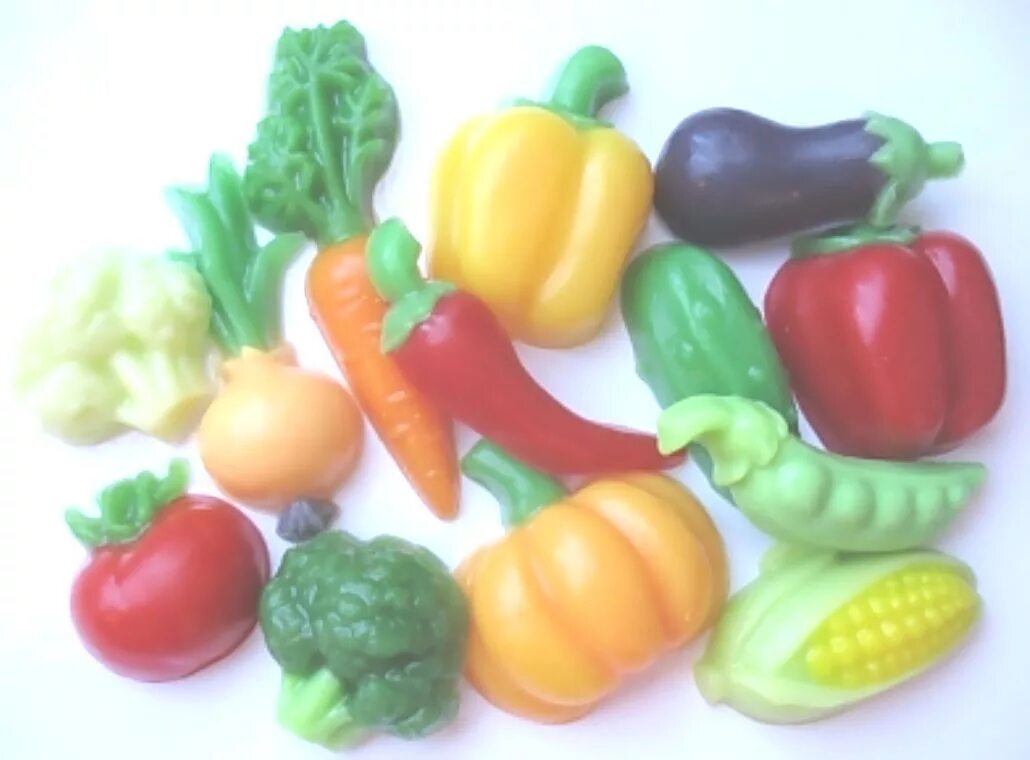 Необычные формы овощей и фруктов. Фрукты овощи теремкова. Овощи форма. Формочки для огурцов. Овощи форма.