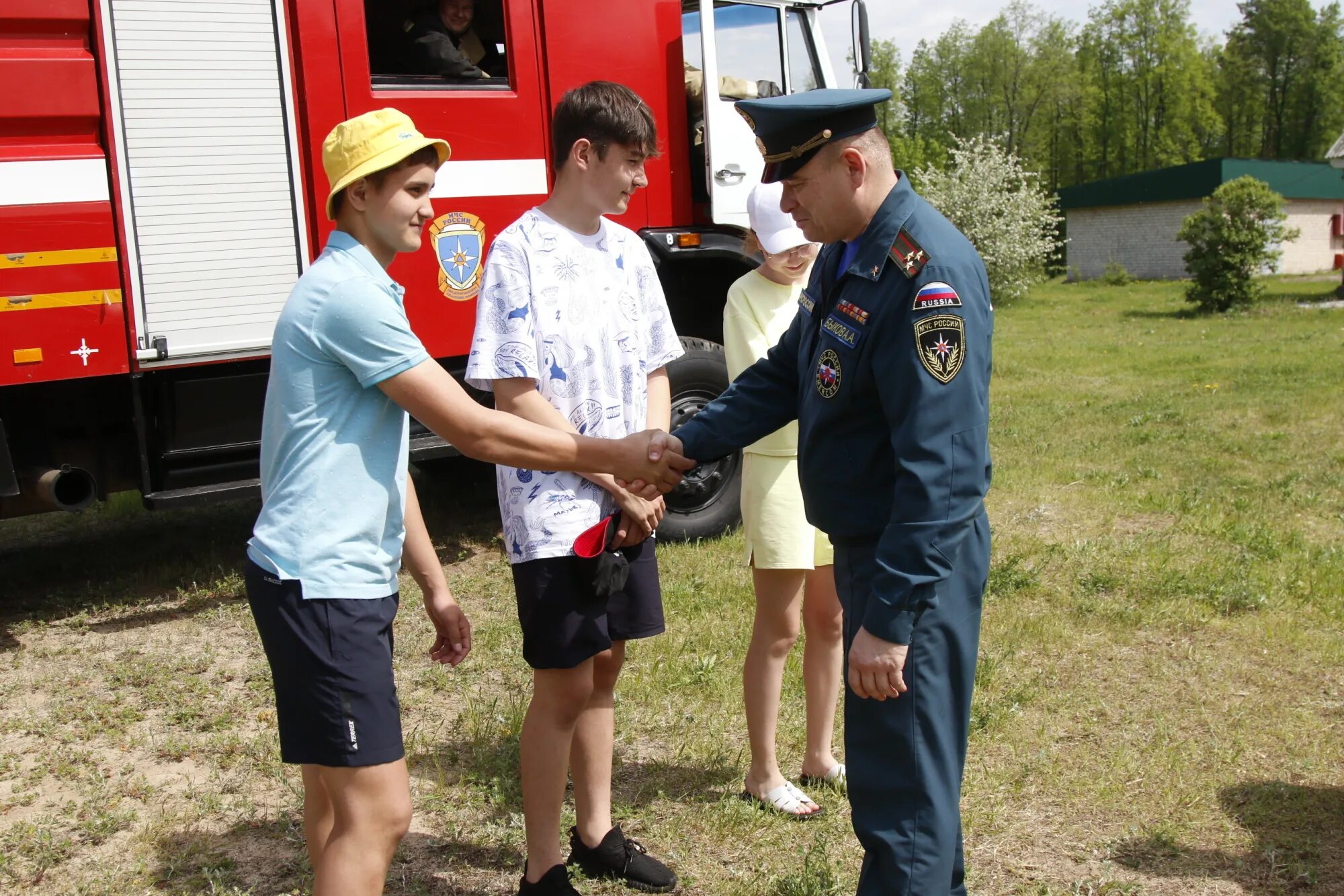День пожарного в лагере. МЧС спас ребенка. Фото МЧС Буинск Татарстан. Моё безопасное лето пожарные.
