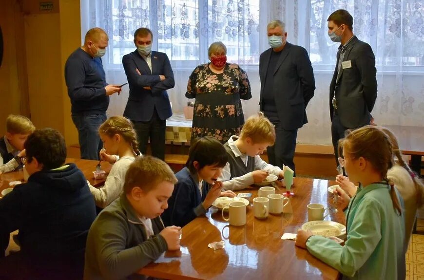 Школа 14 балашиха. Столовая школа Балашиха. Питание в школах Балашихи. Школа микрорайона 22 Балашиха.