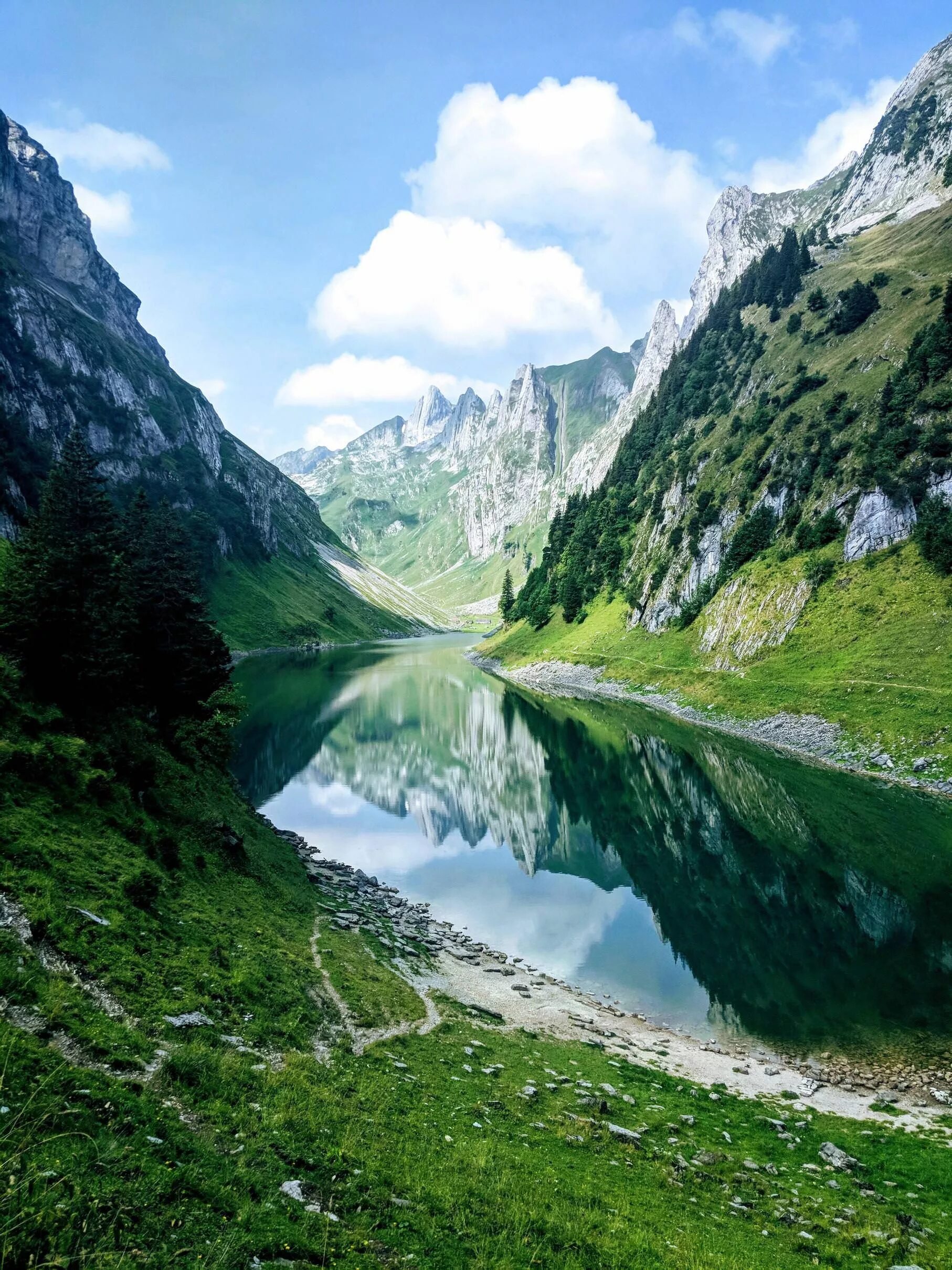 Appenzell Швейцария. Швейцария, Аппенцелльские Альпы. Швейцария природа горы. Горный пейзаж Швейцарии