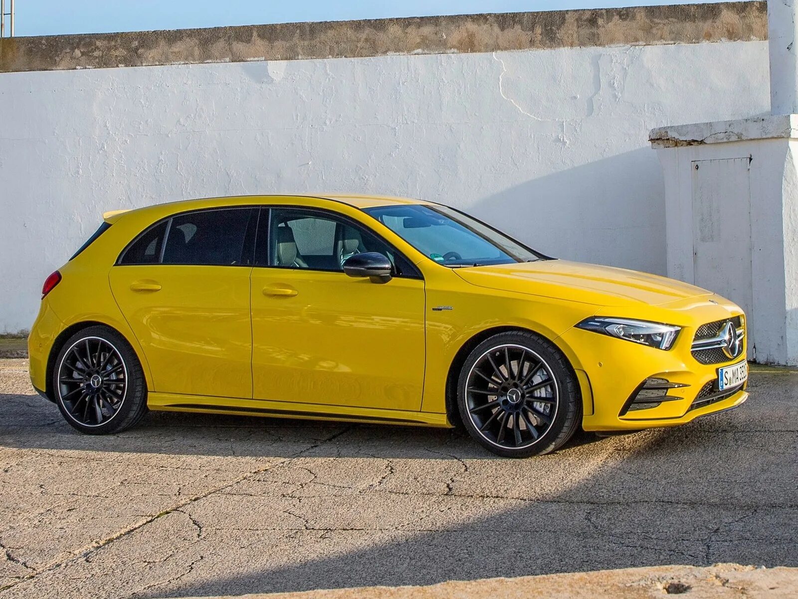 Mercedes-amg a 35 4matic седан. Mercedes-amg a 35 4matic. Mercedes a35 amg. Мерседес а 35. Мерседес а 35.