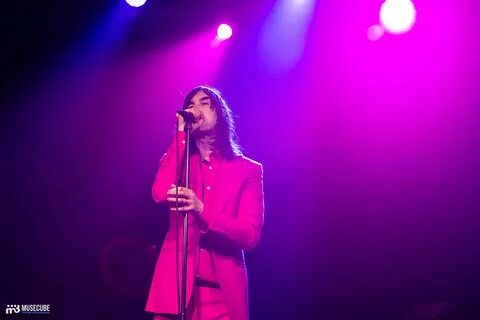 Live 21