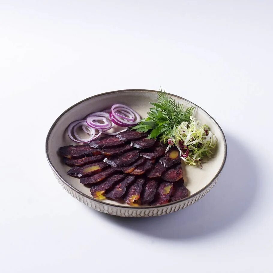 Конина казылык. Конина сыровяленая «махан». Казахский шужук из конины. Казы татарская колбаса. Казы казань.