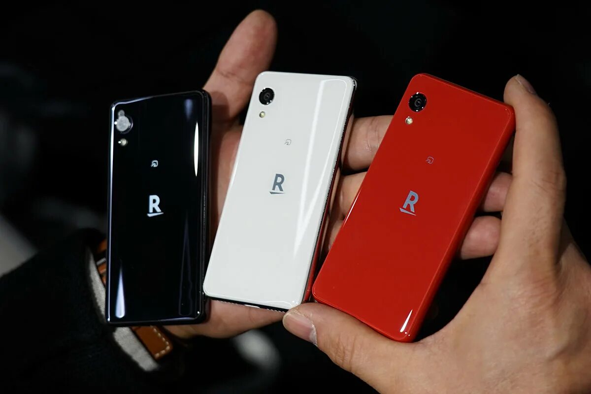 Самый компактный смартфон. Самый маленький и компактный смартфон. Японский компактный смартфон. Самый маленький смартфон 2020.
