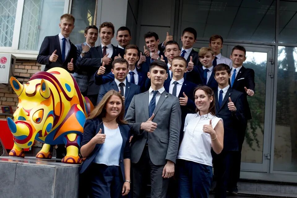 Колледж московского финансово-промышленного университета "синергия". Университет синергия новокузнецк. Школа синегерия. Университет синергия ленинградский проспект 80 корпус г. Школа синегерия.