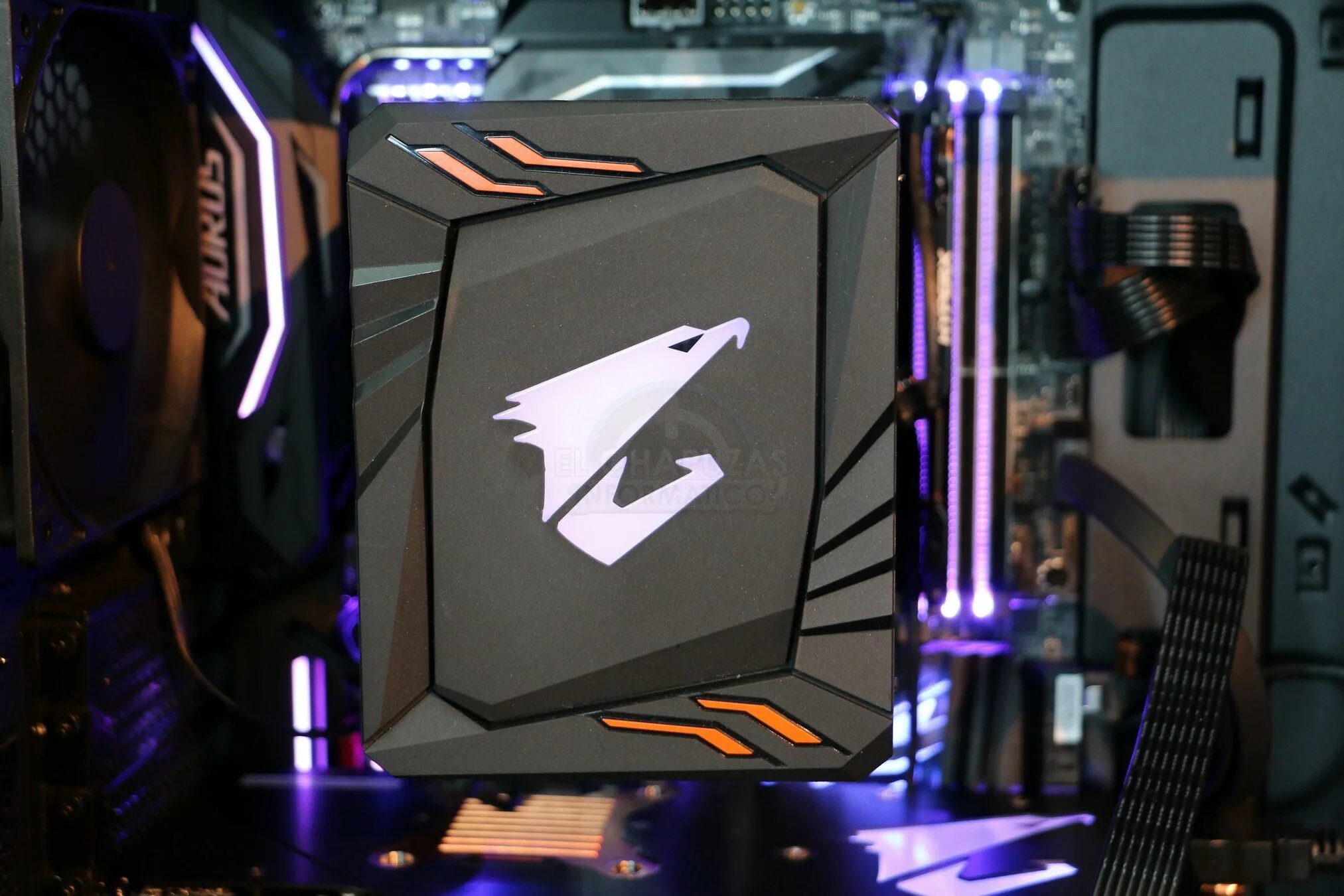 Gigabyte AORUS atc700. Gigabyte AORUS atc800. Gigabyte AORUS ac300. AORUS ac300w Lite.