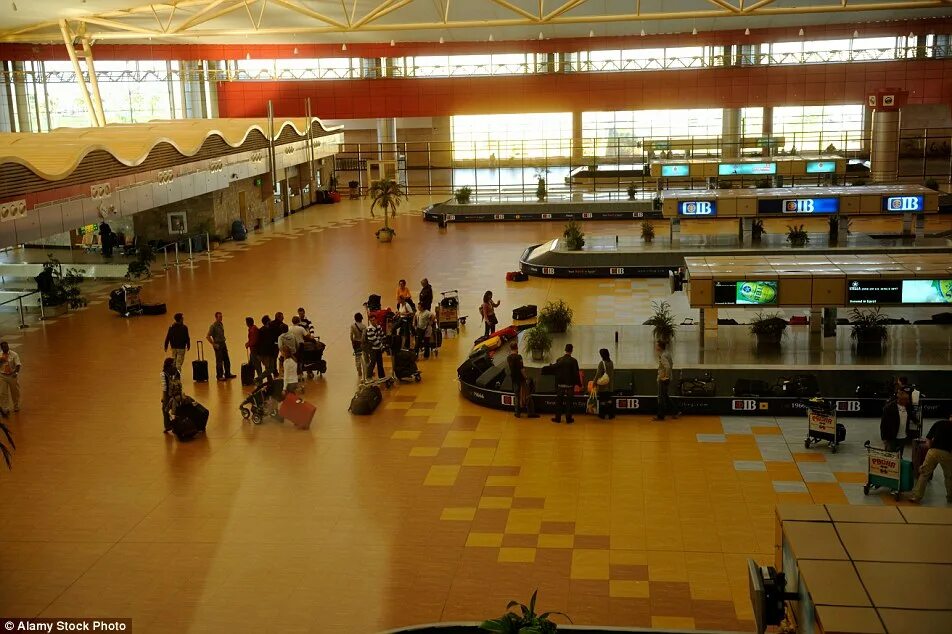 Сайт аэропорта шарм. Аэропорт Шарм Эль шейха терминал 1. Аэропорт Шарм-Эль-Шейх терминал 2. Аэропорт Шарм Эль Шейх Terminal 2. Аэропорт Шарм-Эль-Шейх внутри.