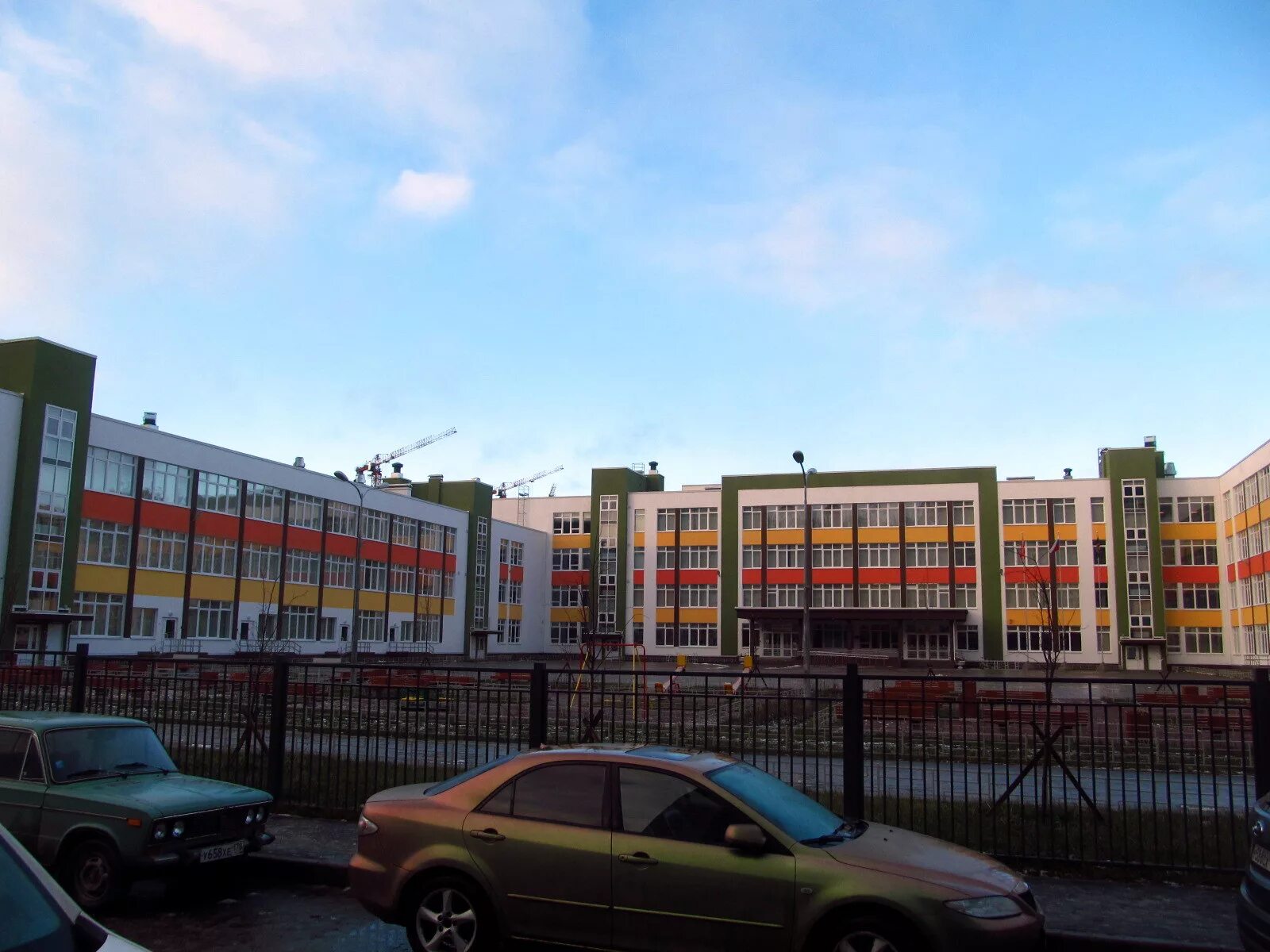 Школа 385 спб. 385 школа спб солнечный город. Школа 385 корпус 1. Школа 385 спб. Школа 385 корпус 1.