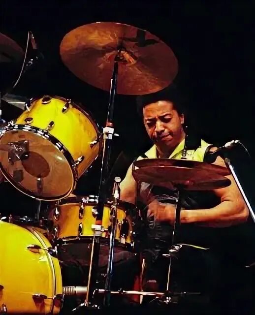 Tony williams. Tony williams drummer. blushda тони уильямс. drumheads williams.