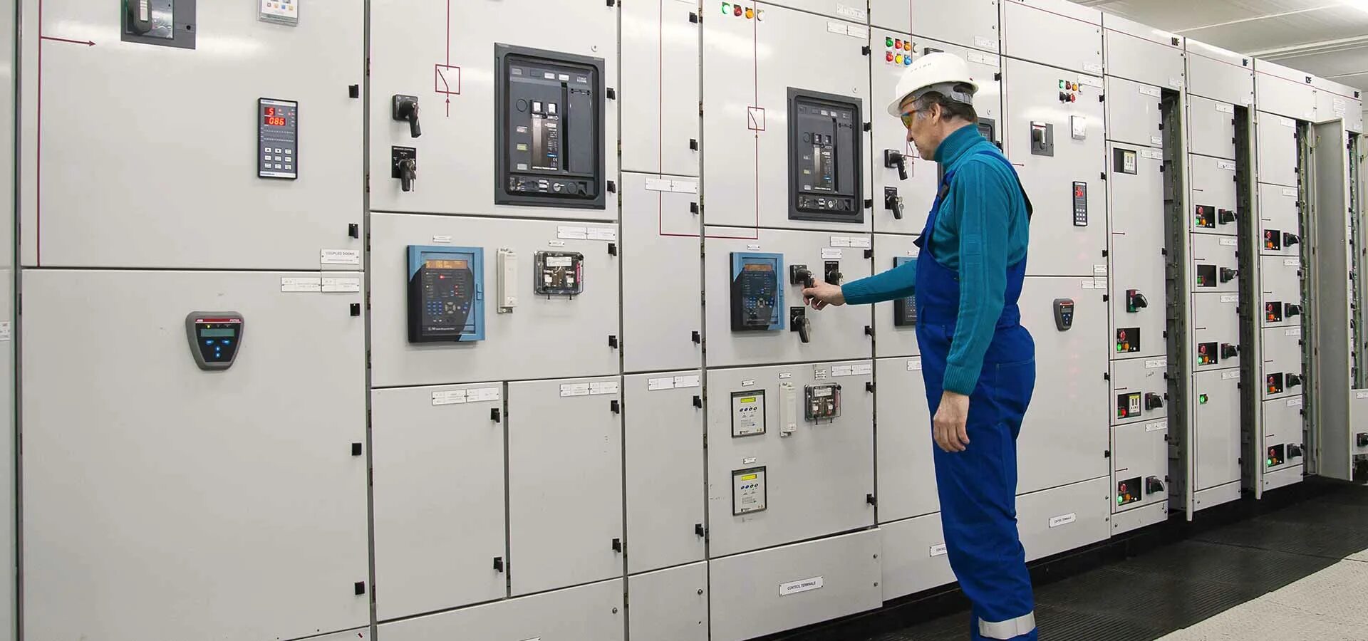 Fluke bt521. Распределительные устройства техническое обслуживание. Монтаж и пусконаладка оборудования. Оперативные переключения. Круэ 20кв.