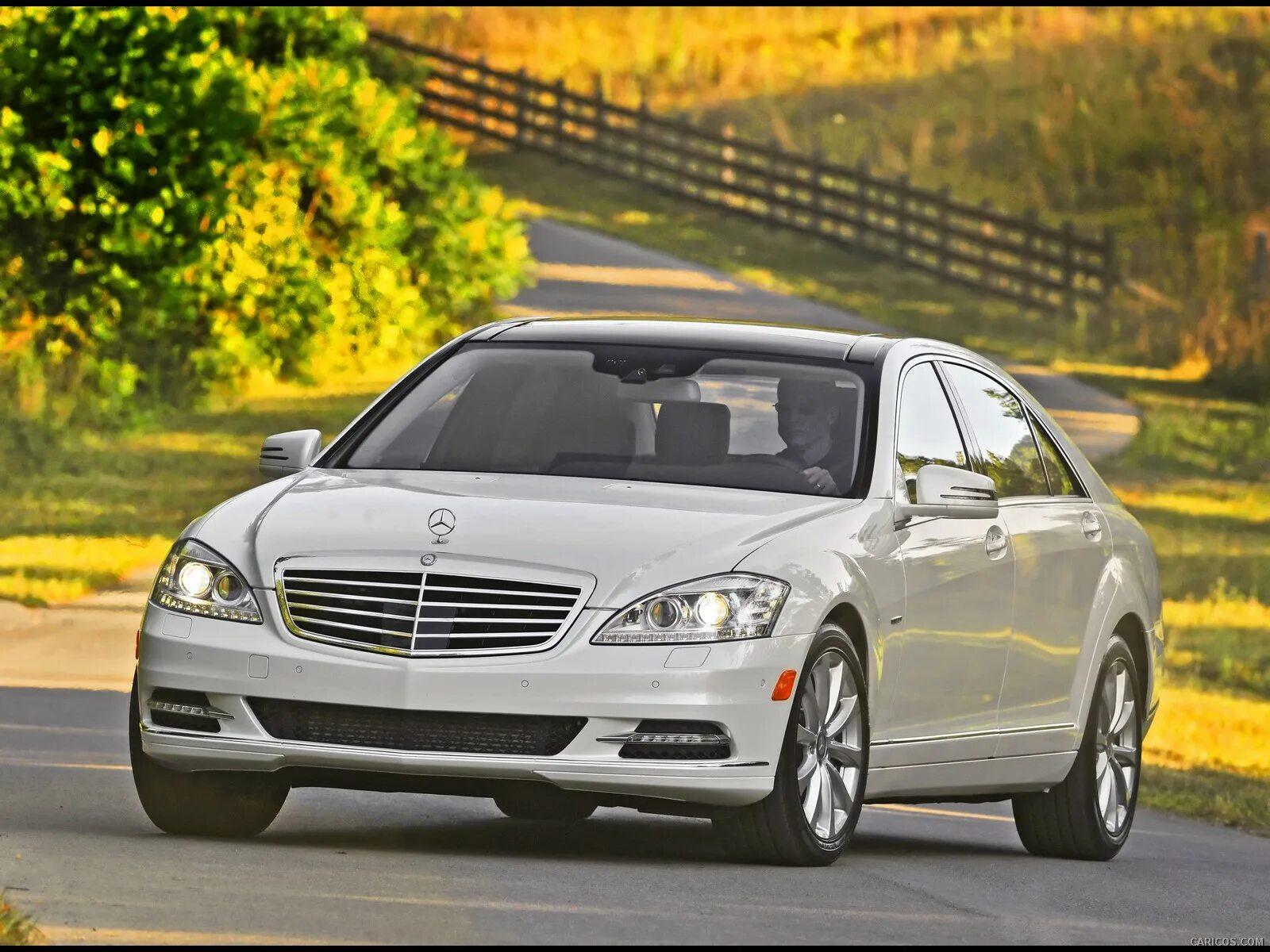 Мерседес-бенц e350. Мерседес бенц е класс. Мерседес амг 65. Mercedes benz e class sedan. Mercedes benz c class.