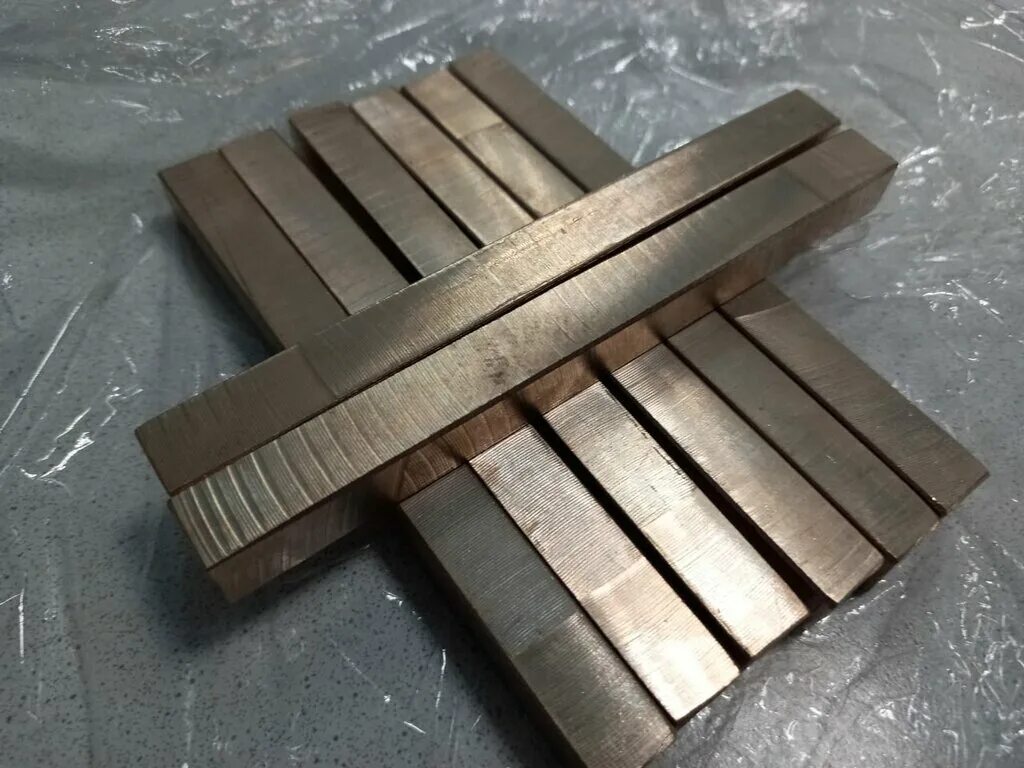 бронзовый пруток брамц 9-2, 16 мм. бронза броцс 5 5 5. литье втулки из алюминия д1. бронза броцс 5 5 5. пруток бронзовый d40 броцс5-5-5.