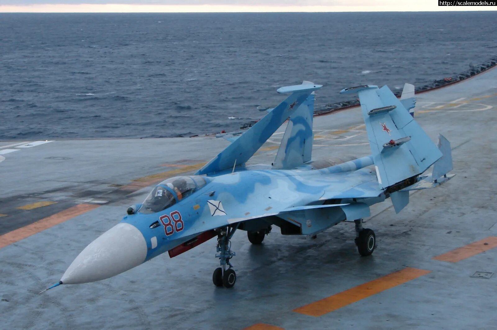 Су-33 палубный. Су 27 вмф. Су 27 палубный. Су палубный истребитель. Су-33уб кабина.