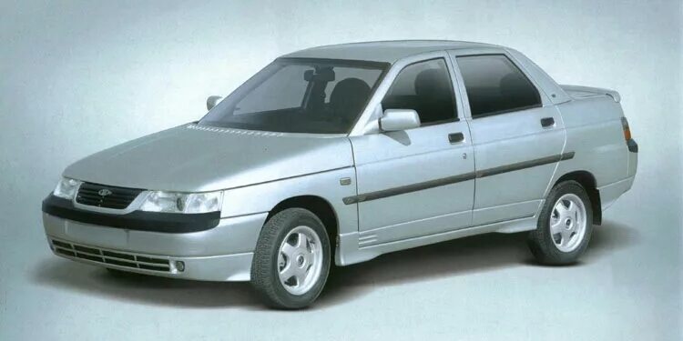 Купить б/у Lada (ВАЗ) 2110 1995-2014 1.6 MT (90 л.с.) бензин механика в Москве: 