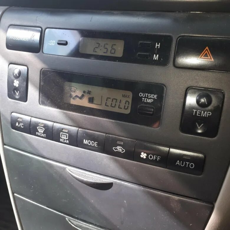 Блок управления климатом тойота хайлендер 1. Блок управления климатом toyota duet. Климат-контроль toyota vista sv30. Климат контроль тойота виш. Климат-контроль toyota vista sv30.