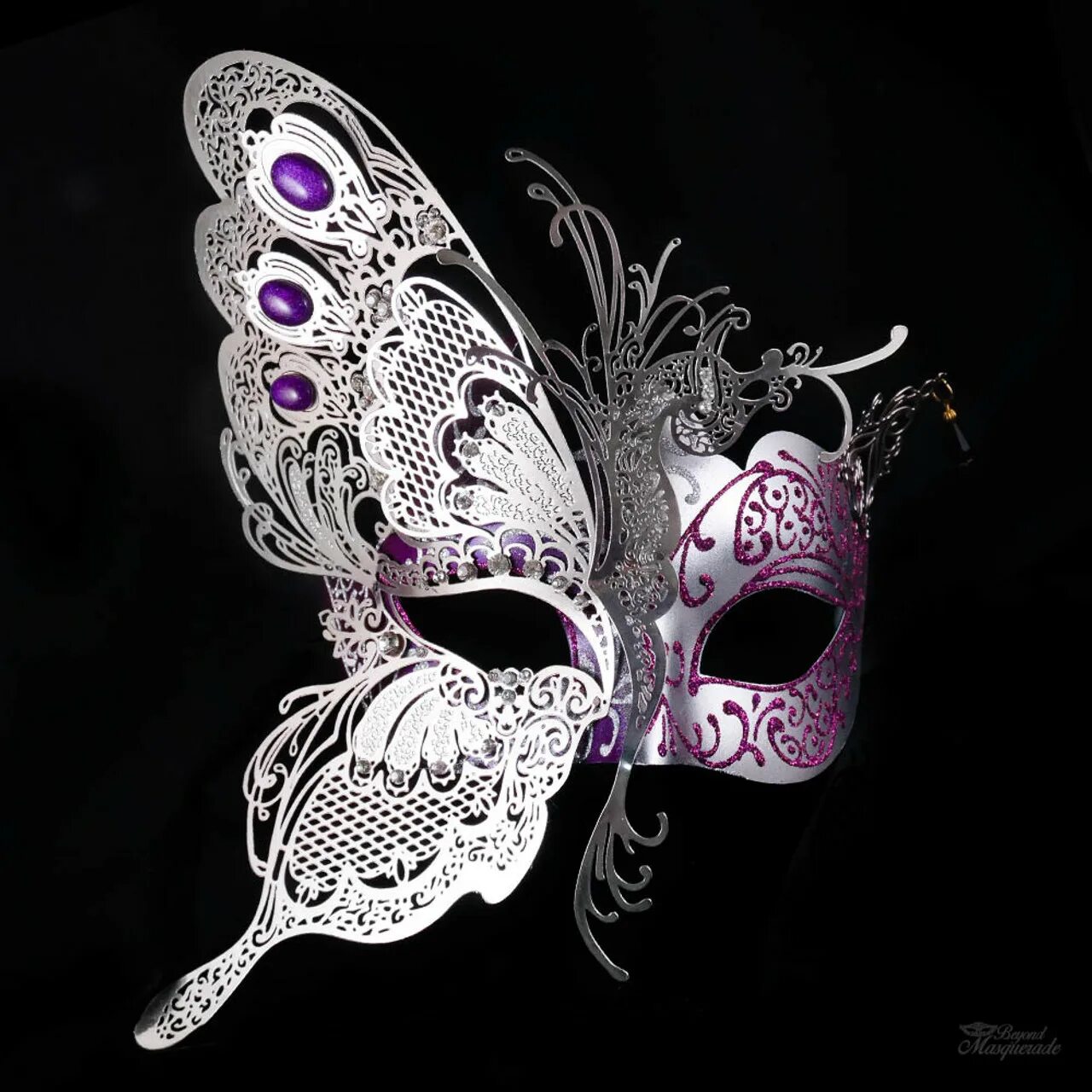 Кто был в маске бабочки. Маска "бабочка". Маскарад бабочка. Белая маска с бабочкой. Маскарадная маска бабочка.