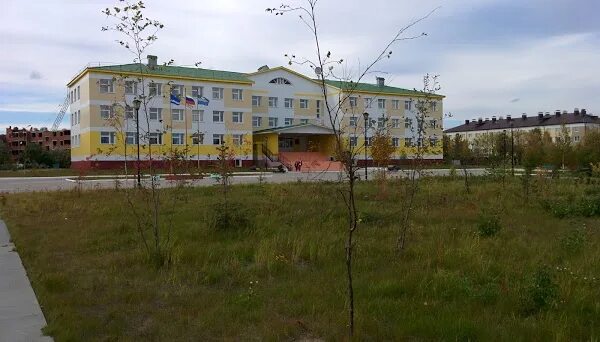 Сетевой тарко сале. Школа 2 тарко-сале. ул республики 34 тарко-сале. школа 1 тарко-сале. мбоу сош 3 тарко сале.