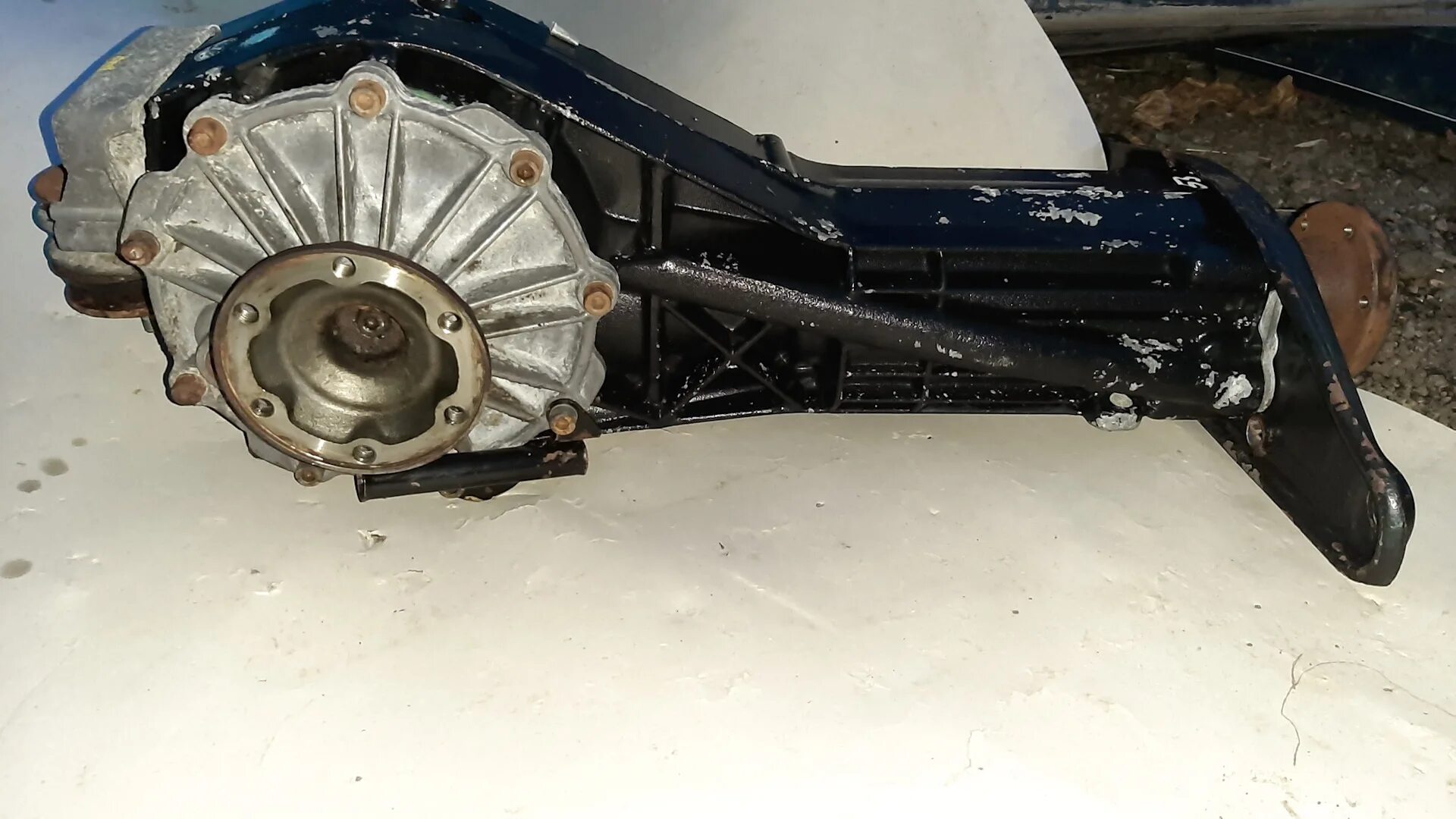 Задний мост ауди 100 с4 кватро. Редуктор audi 100 quattro номер. Задний редуктор ауди 100 кватро. Задний редуктор ауди 100 кватро. Редуктор ауди 100.