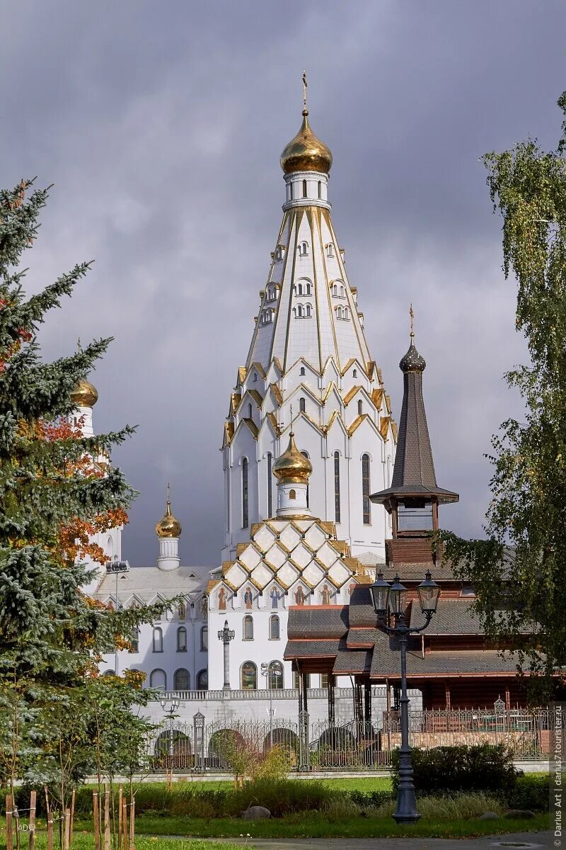 Храмы белоруссии. Всехсвятская церковь (минск). Храмы минска православные. Православные храмы в минске. Всехсвятский храм минск.