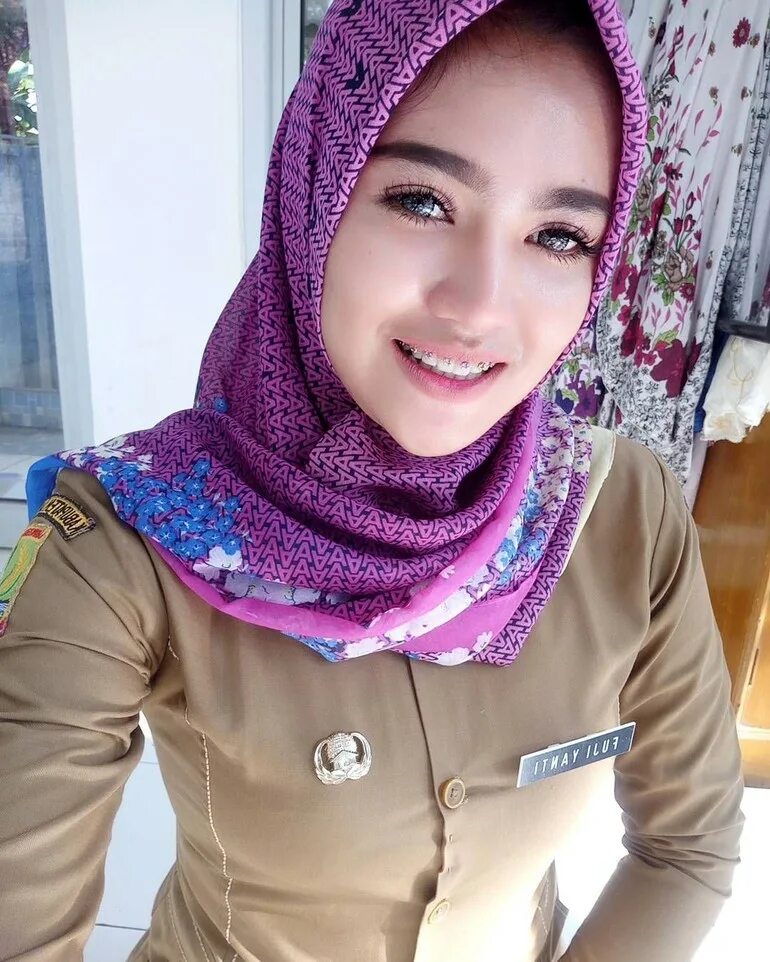 Cerita dewasa хиджаб. Jilboobs Indonesia. Janda Hijab. Hijab tete. Main cantik