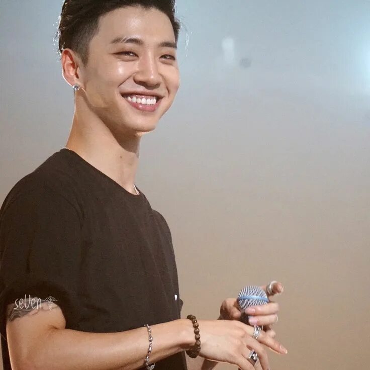 Bang yongguk. Бан Енгук улыбка. Consent бан Енгук. Банг Енгук сейчас. Бан ёнгук b.a.p.