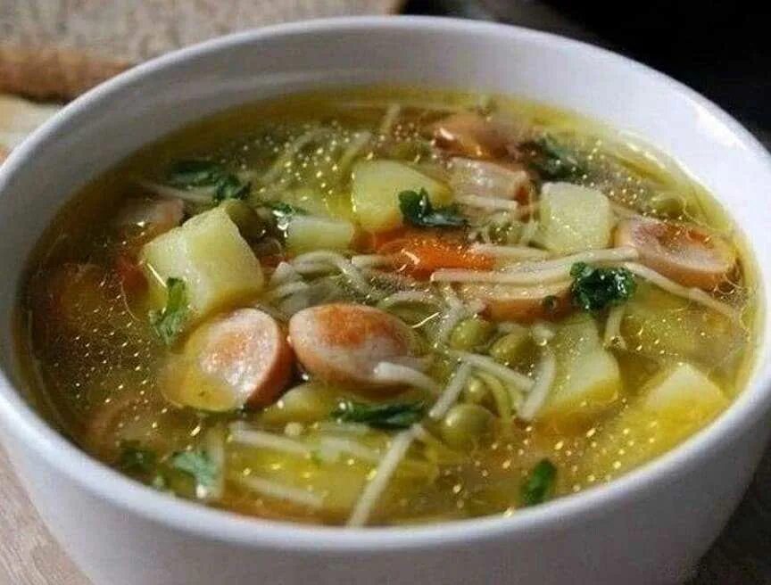 Вкусный суп. Суп с вермишелью и горошком. Быстрый суп на скорую руку рецепты. Супчик на скорую руку. Быстрый суп на скорую руку рецепты.
