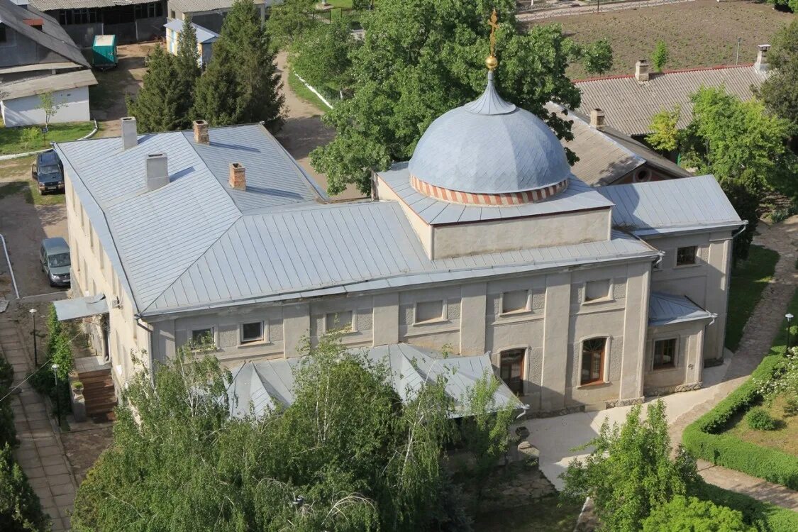 Свято-вознесенский ново-нямецкий монастырь. Кицканский монастырь приднестровская молдавская республика. Ново вознесенский. Кицканы монастырь. Ново-нямецкий монастырь свято-вознесенский с.