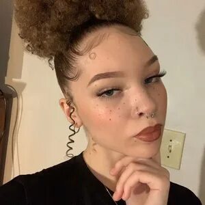 Sarah 22