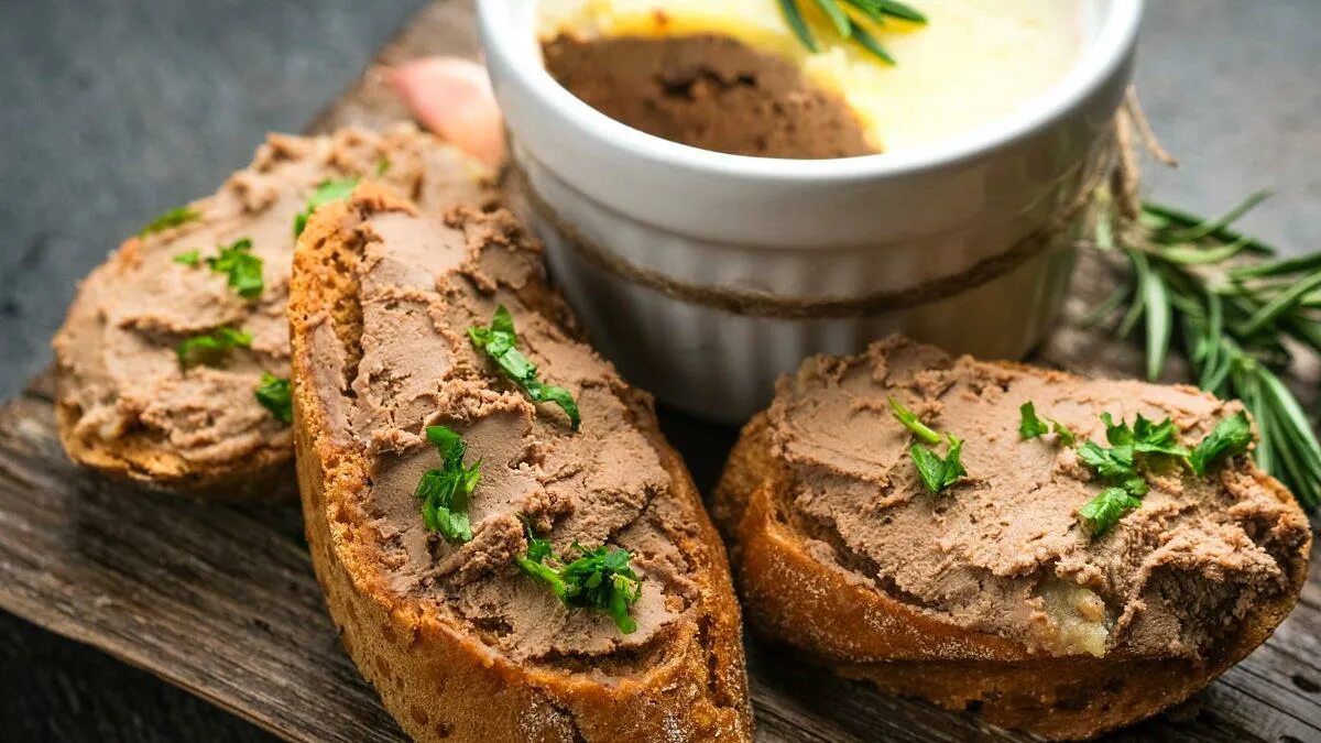 Как вкусно приготовить паштет из куриной печени. Как вкусно приготовить паштет из куриной печени